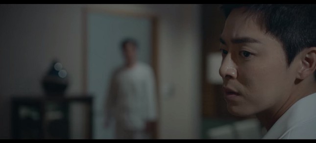 Phim đang hot “Hospital Playlist”: Hé lộ tính cách “5 không” của hội bác sĩ tài hoa ảnh 12