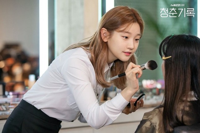 “Record Of Youth” mở màn đã chiếm vị trí No.1, Park Bo Gum xuất hiện đầy lịch lãm ảnh 2