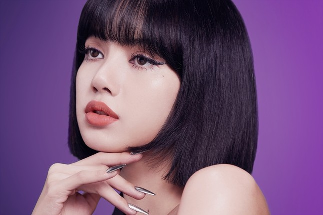Lisa BLACKPINK trở thành đại sứ của thương hiệu mỹ phẩm bình dân nổi tiếng toàn cầu ảnh 2