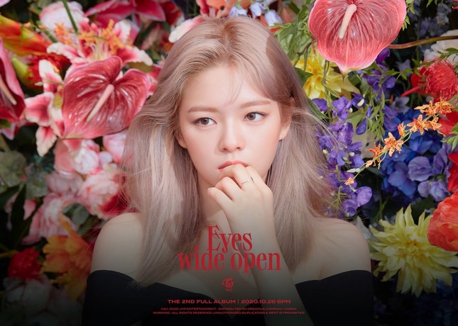 TWICE diện loạt váy đen đắt giá ở ảnh teaser album mới nhưng vẫn bị netizen Hàn chê bai ảnh 4