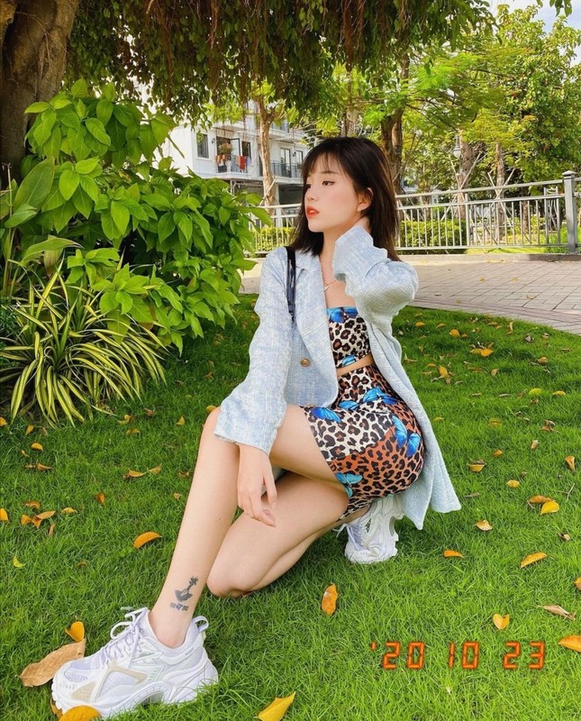 Hội mặc đẹp showbiz Việt gợi ý cho bạn cách “mix&match” trang phục để nhận “bão like“ ảnh 4