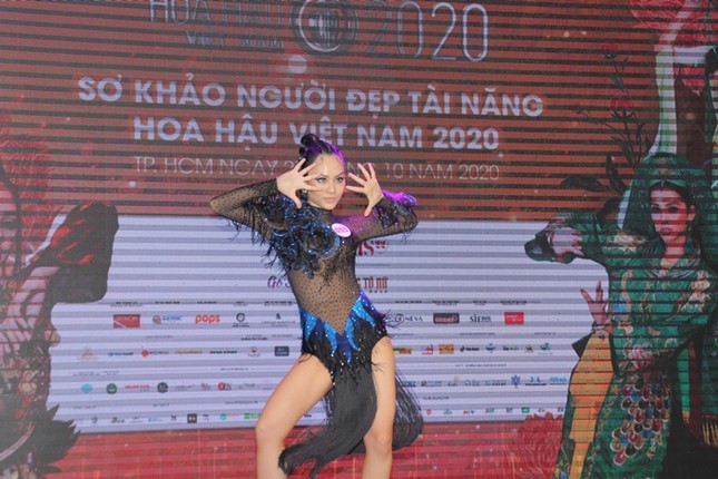 Top 35 Hoa Hậu Việt Nam 2020 trình diễn nhiều sở trường ấn tượng trong phần thi Tài năng ảnh 11