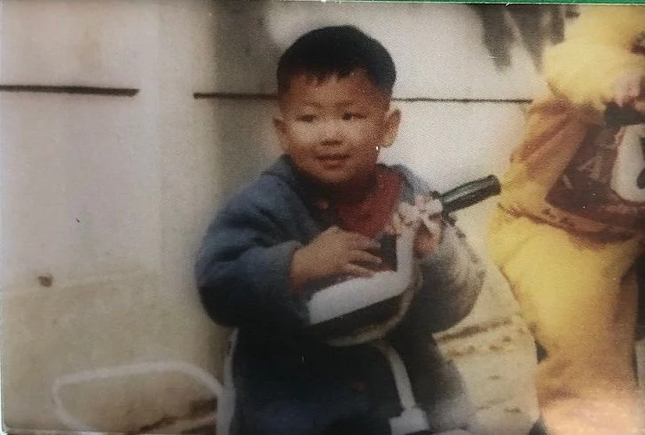 ARMY “phát cuồng” với bộ ảnh “Bạn đã thay đổi nhiều thế nào” siêu dễ thương của BTS ảnh 13