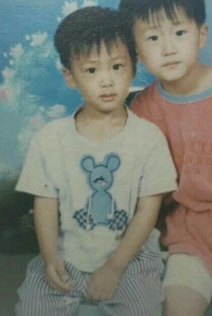 ARMY “phát cuồng” với bộ ảnh “Bạn đã thay đổi nhiều thế nào” siêu dễ thương của BTS ảnh 5