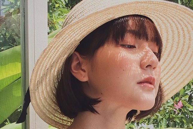 Nhan sắc cổ điển của cô gái khiến “sếp” Sơn Tùng yêu say đắm trong “Chúng Ta Của Hiện Tại“ ảnh 3