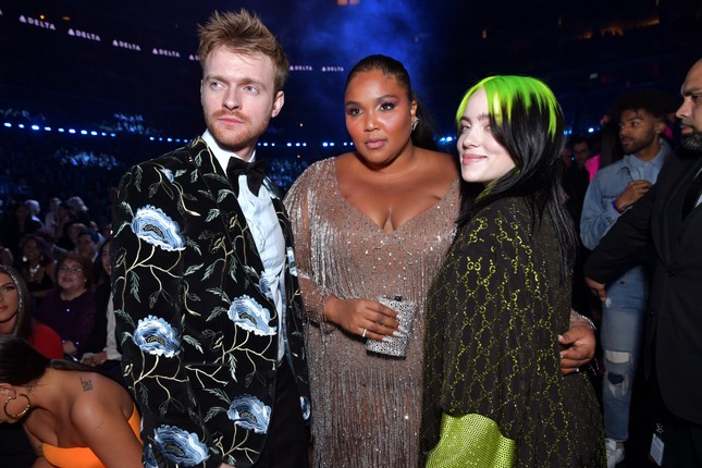 Billie Eilish tức giận trước cáo buộc “thắng giải Grammy vì là người da trắng“ ảnh 3