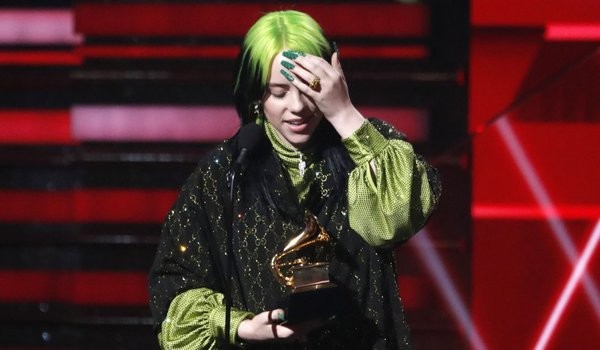 Billie Eilish tức giận trước cáo buộc “thắng giải Grammy vì là người da trắng“ ảnh 5