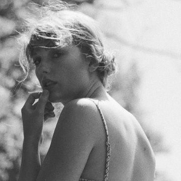 Không chỉ đạt doanh số cực khủng, “folklore” của Taylor Swift còn phá kỷ lục streaming ảnh 3