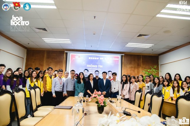 ĐH Kinh tế Quốc dân: Bùng nổ sự trở lại của “Ngày Hội Tuổi Trẻ - NEU Youth Festival” ảnh 4