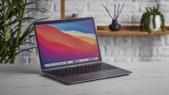 Đánh giá của The Verge: Đâu là những mẫu laptop đáng mua nhất ở thời điểm hiện tại? ảnh 1
