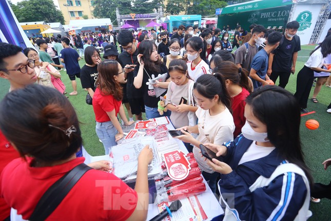 Thời tiết ‘chiều lòng’ hàng nghìn người trải nghiệm Ngày thẻ Việt Nam 2023 - Sóng Festival ảnh 7