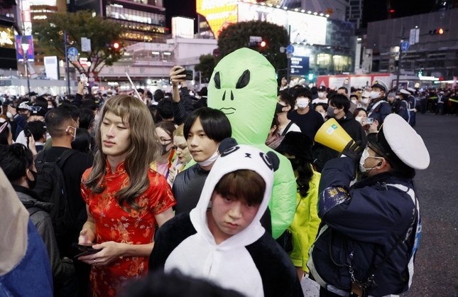 Nhật Bản kêu gọi hạn chế tụ tập vì lo lặp lại thảm kịch giẫm đạp đêm Halloween ở Hàn Quốc ảnh 1