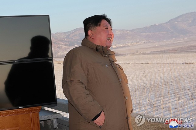 Chủ tịch Triều Tiên tuyên bố không ngần ngại tấn công hạt nhân nếu bị khiêu khích ảnh 2