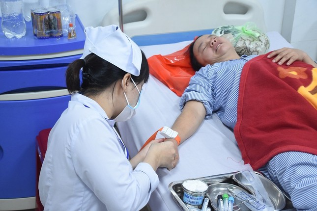 Lời kể của hai lao công bị nhóm thanh niên đánh, dùng súng bắn gây thương tích ảnh 3