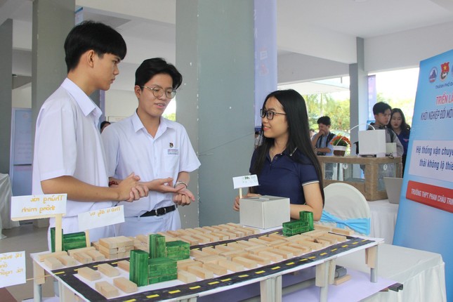Bạn trẻ Đà Nẵng 'tiếp thị' dự án khởi nghiệp đến doanh nghiệp ảnh 3