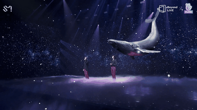 TVXQ chứng tỏ sức hút mãnh liệt theo năm tháng trong concert online “Beyond The T“ ảnh 4