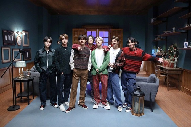 “Người chơi hệ Billboard” BTS lập kỳ tích khi “Life Goes On” No.1 Billboard Hot 100 ảnh 1