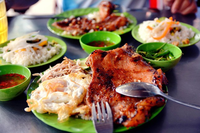 Tại sao cơm Tấm lại là “biểu tượng ẩm thực” của teen Sài thành? ảnh 2