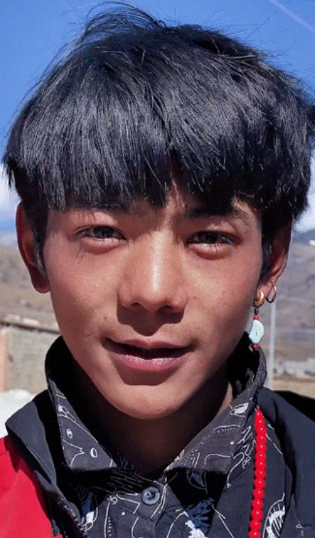 Hotboy người Tây Tạng tiết lộ bí mật nhỏ, phủ nhận tin đồn tham gia “Sáng Tạo Doanh 4” ảnh 3