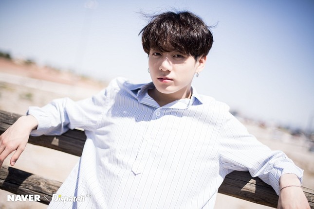 Trong thế giới fangirl: Trái tim fangirl có khi đượm buồn, nhưng mãi yêu thương Jungkookie ảnh 1