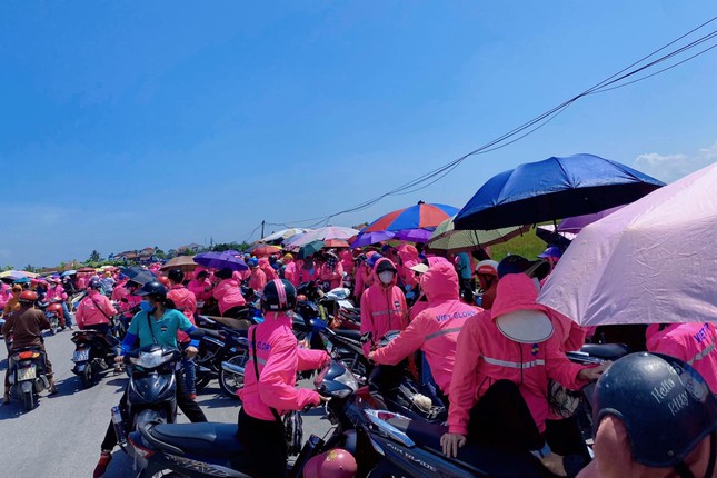 Vụ hàng nghìn công nhân bỏ việc: Phải tự phân định cái đúng, cái sai! ảnh 1