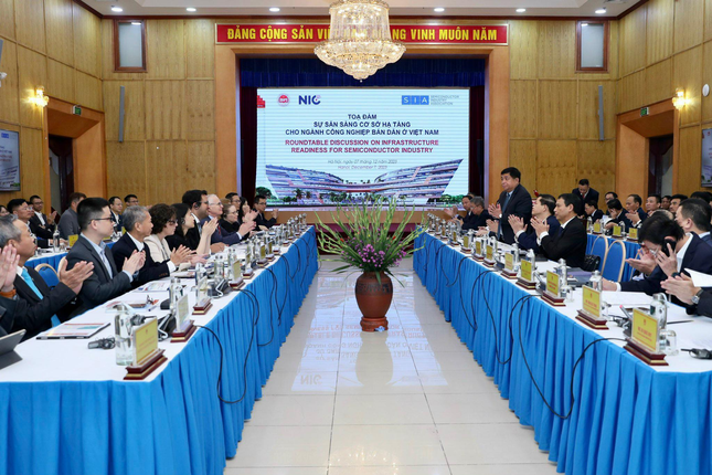 Cơ hội 'đáng kinh ngạc' của Việt Nam trong chuỗi cung ứng bán dẫn toàn cầu ảnh 3