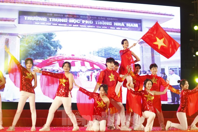 Sôi nổi điểm hẹn thanh niên Bắc Giang ảnh 3
