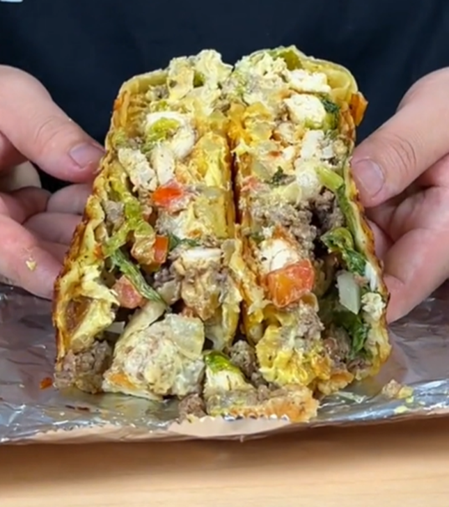 Bánh tacos Pháp hấp dẫn cỡ nào mà giới trẻ sẵn sàng chờ cả tiếng để thưởng thức? ảnh 1