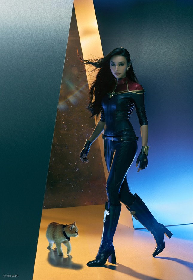 Hoa hậu Thùy Tiên hóa thân thành nữ siêu anh hùng Captain Marvel ảnh 2