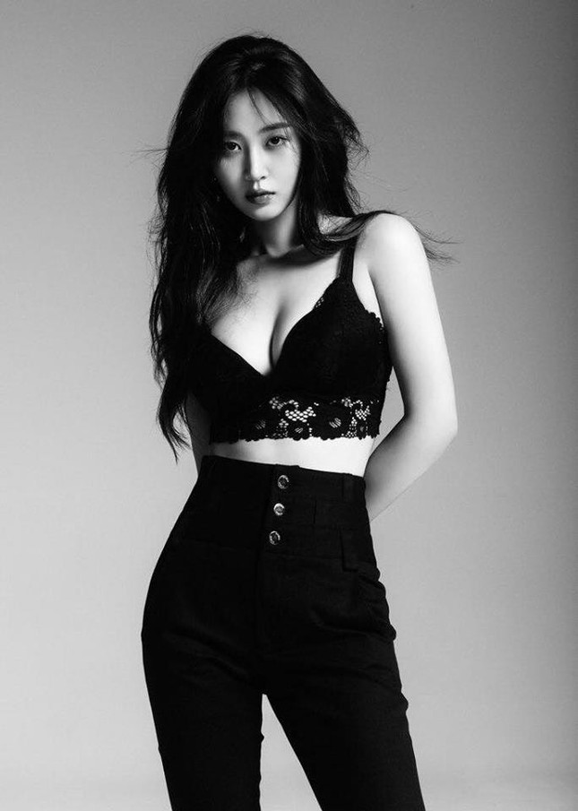 Không comeback cùng nhau nhưng các thành viên SNSD vẫn phủ sóng mọi mặt trận (phần 2) ảnh 5