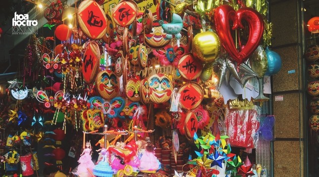 Trung Thu này muốn chụp ảnh trên phố Hàng Mã, teen sẽ mất phí 50.000 đồng/ lần? ảnh 7