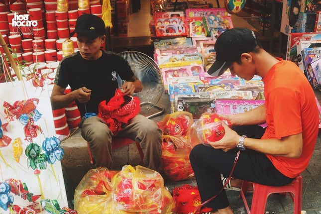 Trung Thu này muốn chụp ảnh trên phố Hàng Mã, teen sẽ mất phí 50.000 đồng/ lần? ảnh 8