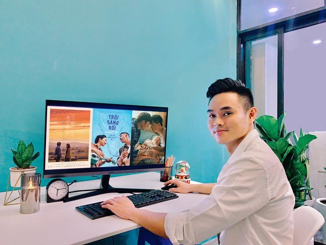Tác giả “Hoy đi nha” chia sẻ quan điểm học tiếng Anh, cô Hồng “Mắt Biếc” vào thả tim ảnh 1