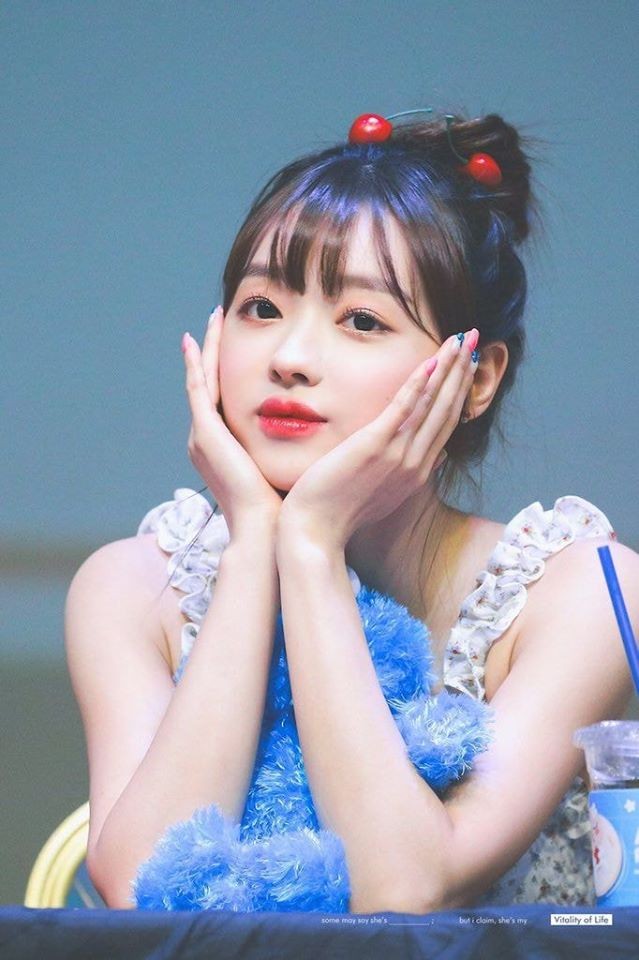 Ngày nào còn xinh đẹp tự nhiên mà nay hàng loạt nữ idol lại trông khác lạ thế này ảnh 3