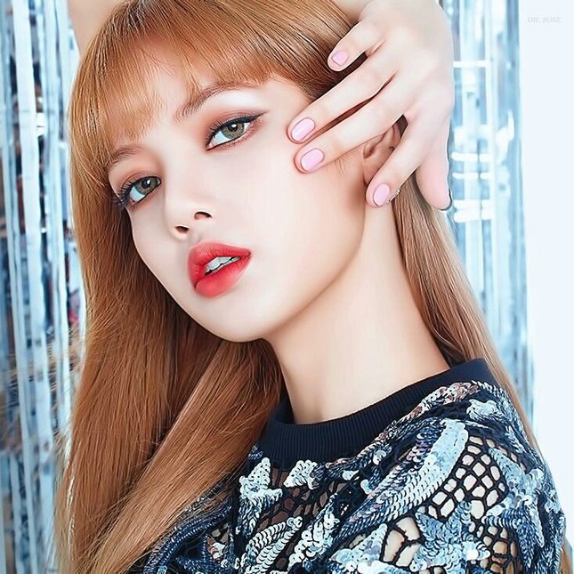 Lý do nào khiến fan K-Pop đặc biệt quan tâm vụ việc Lisa bị lừa gạt gần 19 tỷ đồng? ảnh 1