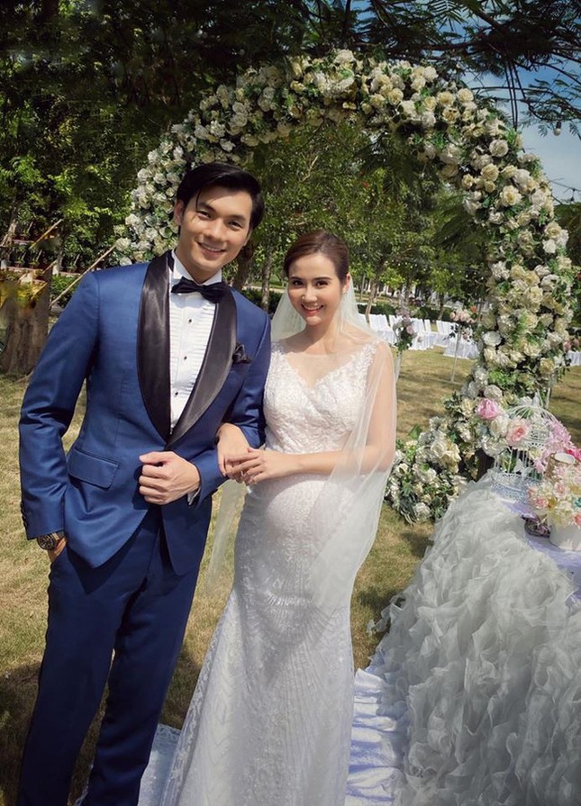 Vì đâu Diễm My 9X và Nhan Phúc Vinh (Tình Yêu & Tham Vọng) lơ nhau trên mạng xã hội? ảnh 3