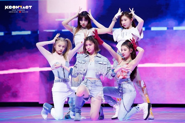 Ryu Jin (ITZY) tiết lộ bí mật vì sao các nữ idol K-Pop buộc phải có thân hình mảnh mai ảnh 1