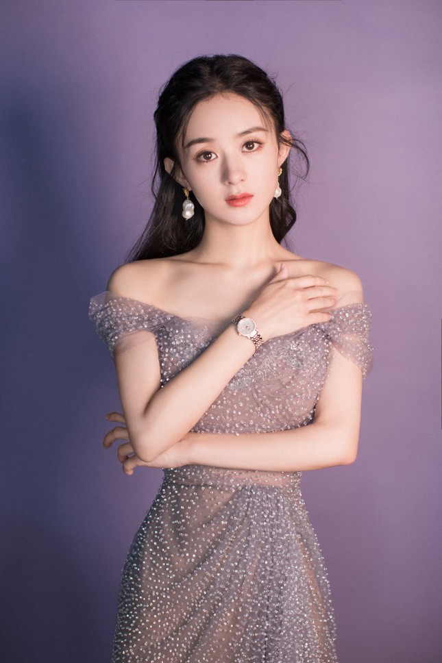 Triệu Lệ Dĩnh, Đường Yên: Ảnh chỉnh sửa xinh đẹp thì đời thực lại gầy gò đến đáng lo ảnh 3