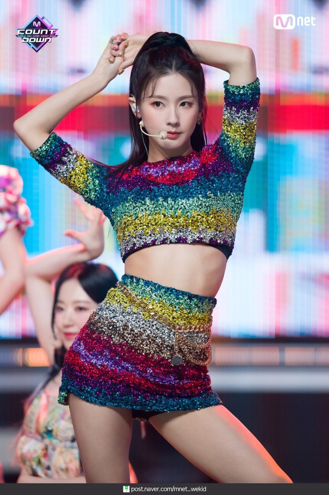 Ngạc nhiên chưa, thành viên hụt của BLACKPINK được khen là nữ idol xinh nhất K-Pop ảnh 2