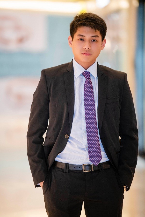 Hiếm hoi lắm mới thấy chị em chồng Hà Tăng khoe thần thái sang chảnh chuẩn “rich kid” ảnh 6