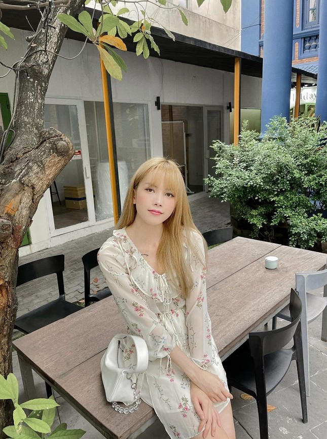 Valentine đầu tiên sau nghi vấn chia tay Sơn Tùng M-TP, Thiều Bảo Trâm xuất hiện với diện mạo khác lạ ảnh 5