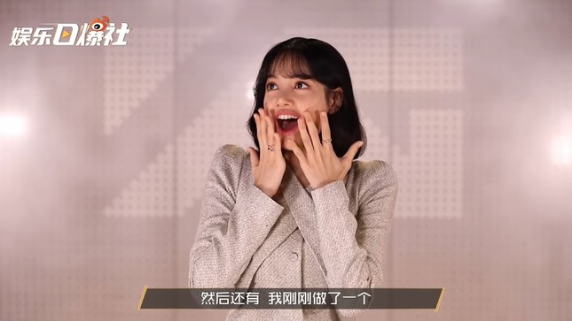 Lisa nói về ảnh chế: Fan đăng hình gì cô nàng biết hết nhưng thích nhất là tấm nào? ảnh 1