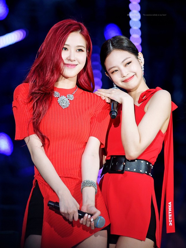 Điều kỳ diệu gì đã xảy ra khi Rosé lần đầu gặp gỡ các thành viên trong BLACKPINK? ảnh 3
