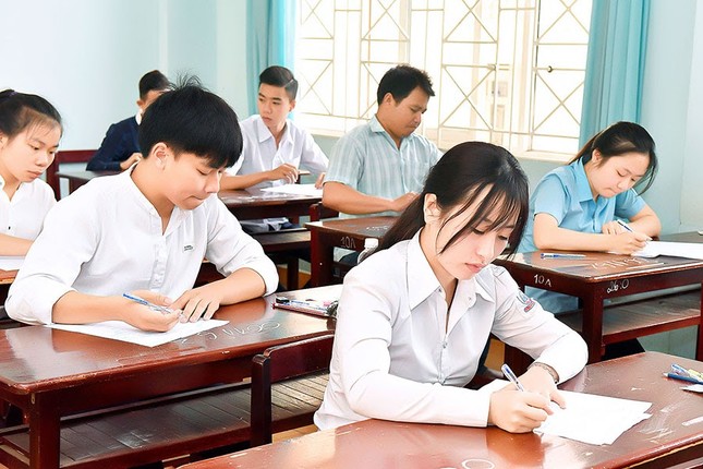 Trường quốc tế Việt - Úc (TP.HCM) tiếp tục vấp phải chỉ trích về chính sách học phí ảnh 1