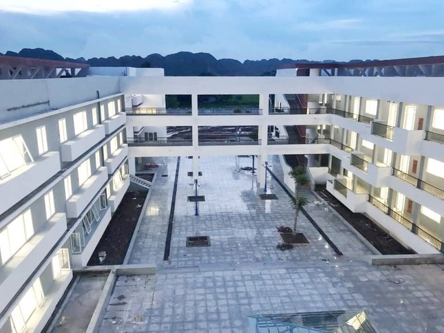 Thiết kế “chất nhất Vịnh Bắc Bộ”, 4 trường THPT chuyên khiến teen ngắm ảnh cũng phải GATO ảnh 23