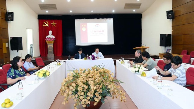 Sáp nhập Đảng bộ báo Sinh viên Việt Nam vào Đảng bộ cơ sở Báo Tiền phong ảnh 4