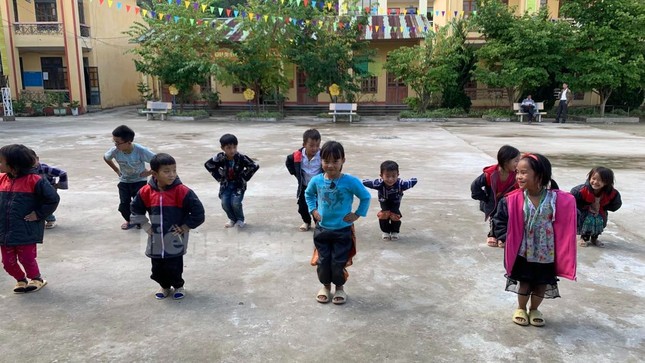 Tuyên truyền, giáo dục bình đẳng giới bằng hình thức sinh hoạt dưới cờ ảnh 1