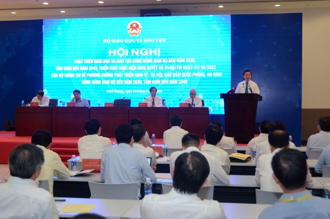 Bộ GD&ĐT công bố 10 dấu ấn giáo dục và đào tạo năm 2023 ảnh 2