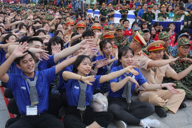 Tuổi trẻ TPHCM sôi nổi ra quân các chương trình, chiến dịch tình nguyện hè 2020 ảnh 3