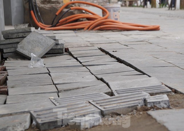 Bẫy 'tử thần' trên tuyến đường nghìn tỷ ở Hà Nội vừa thông xe ảnh 13